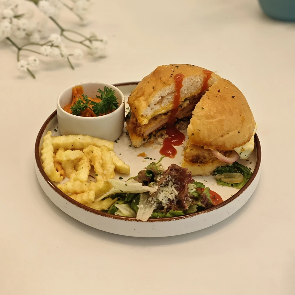 Crispy Chicken Creamy Burger